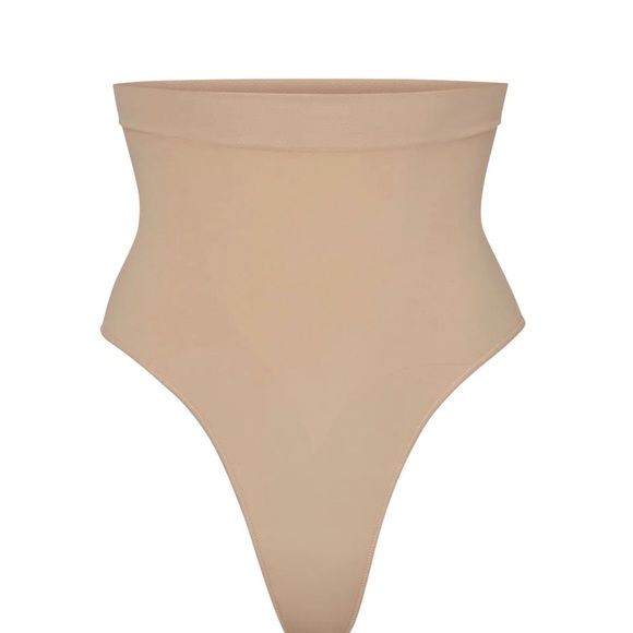 SKIMS Intimates & Sleepwear Skims Sculpting Mid Waist Thong Sm New